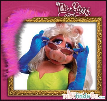 Miss Piggy Q&A – She Dishes on Kermit, Fashion, and Her Own Fabulousness