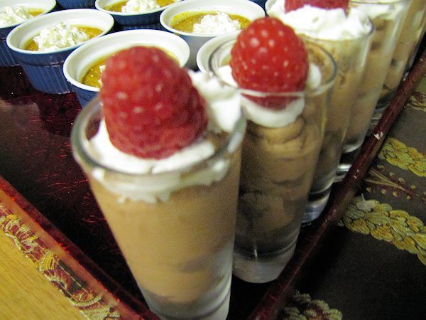Dessert Bar Recipes: Easy Chocolate Mousse Shooters {Mini Desserts}
