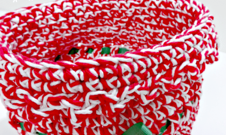 Free Holiday Crochet Patterns: Ribbon Basket