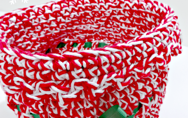 Free Holiday Crochet Patterns: Ribbon Basket