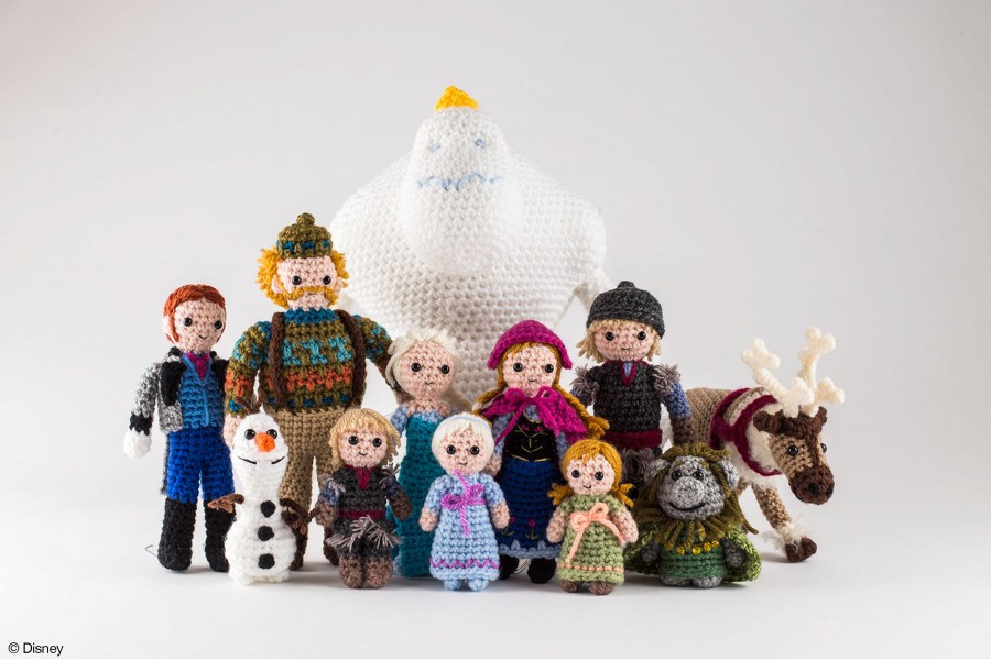 7042 Disney Frozen Crochet Kit 1433443525