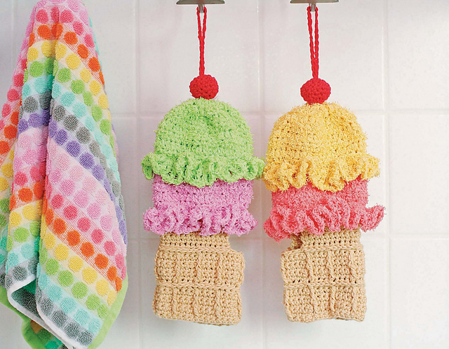 Twinkie Chan's Crocheted Abode a la Mode: 20 Yummy Crochet Projects for Your Home Ice Cream Wash Mitt