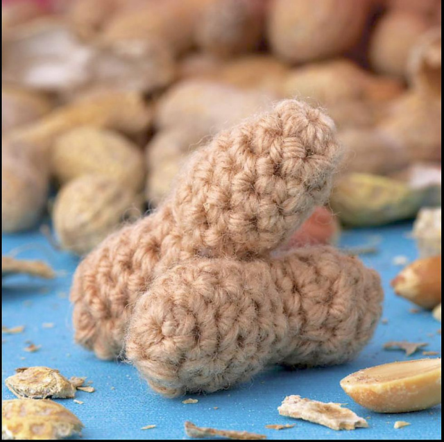 Yummi Gurumi Over 60 Gourmet Crochet Treats to Make - Pattern Peanuts in the Shell