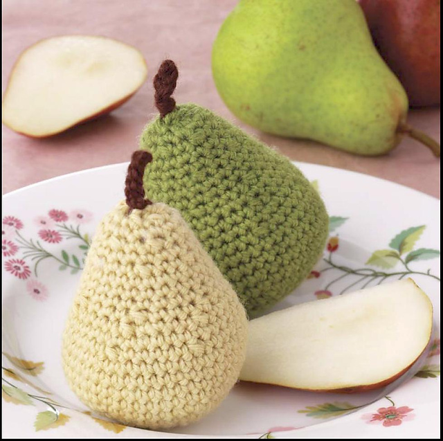 Yummi Gurumi Over 60 Gourmet Crochet Treats to Make - Pattern Whole Pear