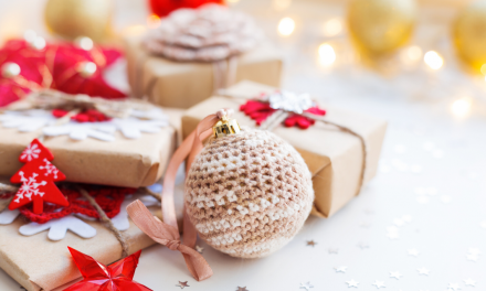 Christmas Crochet Patterns – from Gifts to Holiday Decor
